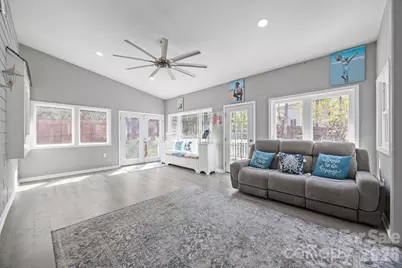 6215 Glencairn Court, Charlotte, NC 28269 - Photo 22