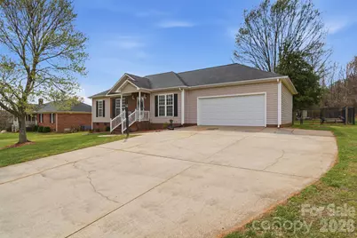 119 Henry Putnam Drive, Cherryville, NC 28021 - Photo 2