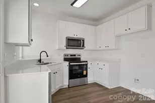 8458 Carolina Lily Ln, Charlotte, NC 28262 - Photo 12