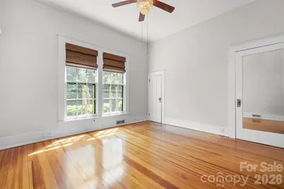 130 N Mulberry Street, Statesville, NC 28677 - Photo 24