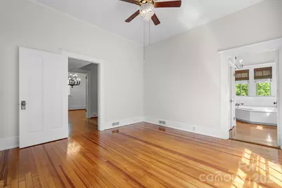 130 N Mulberry Street, Statesville, NC 28677 - Photo 26