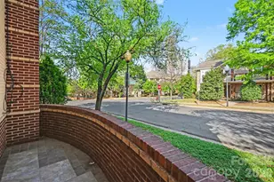 701 E 8th St, Charlotte, NC 28202 - Photo 28