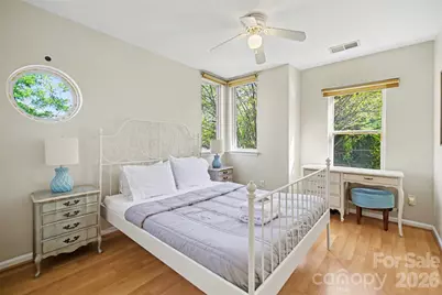 701 E 8th Street, Charlotte, NC 28202 - Photo 26