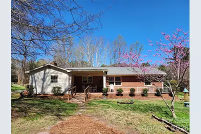 217 Saint John Street, Dallas, NC 28034 - Photo 2