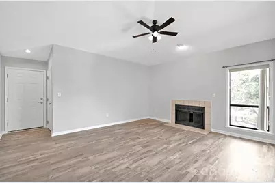 7926 Greenside Court, Charlotte, NC 28277 - Photo 4