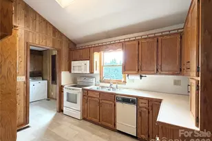 1709 Acorn Ave, Hudson, NC 28638 - Photo 8