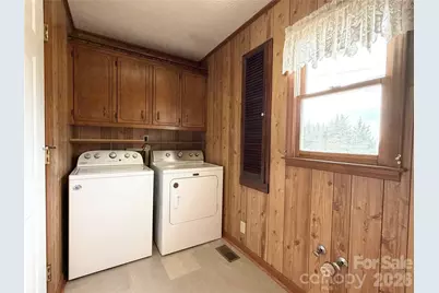 1709 Acorn Avenue, Hudson, NC 28638 - Photo 18