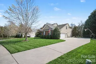 9805 Tompkins Ln, Waxhaw, NC 28173 - Photo 4