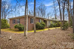 203 Heritage Ln, Morganton, NC 28655 - Photo 1