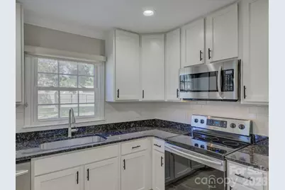 6526 Wheeler Drive, Charlotte, NC 28211 - Photo 8