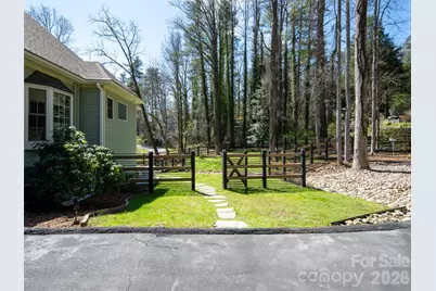 1916 Laurel Park Highway, Hendersonville, NC 28739 - Photo 40