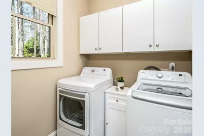 1916 Laurel Park Highway, Hendersonville, NC 28739 - Photo 12