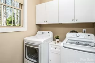 1916 Laurel Park Hwy, Hendersonville, NC 28739 - Photo 12