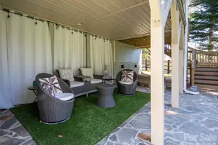 1916 Laurel Park Hwy, Hendersonville, NC 28739 - Photo 30