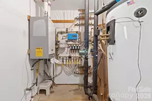 97 Old Cv Rd, Black Mountain, NC 28711 - Photo 30