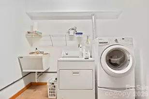 97 Old Cv Rd, Black Mountain, NC 28711 - Photo 28