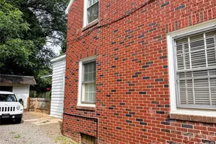 416 S Race St, Statesville, NC 28677 - Photo 6