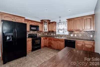 416 S Race Street, Statesville, NC 28677 - Photo 18