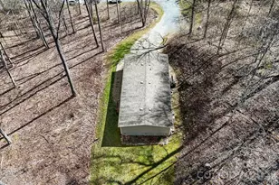 256 Inglewood Cove Rd, Waynesville, NC 28786 - Photo 2