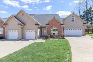 1530 Forest Park Dr, Statesville, NC 28677 - Photo 1