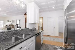 1530 Forest Park Dr, Statesville, NC 28677 - Photo 14