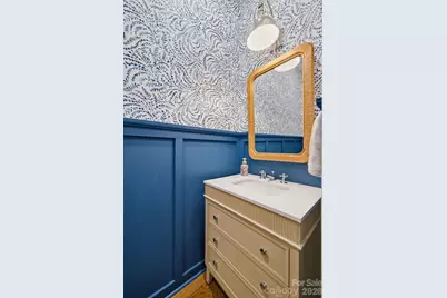 2538 Barry Street, Charlotte, NC 28205 - Photo 12