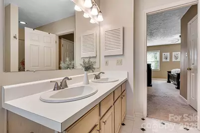 929 43rd Avenue Court NE, Hickory, NC 28601 - Photo 18