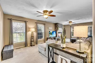 929 43rd Ave Ct NE, Hickory, NC 28601 - Photo 6