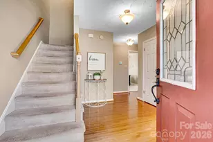 929 43rd Ave Ct NE, Hickory, NC 28601 - Photo 4