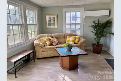 214 W Maine Avenue, Bessemer City, NC 28016 - Photo 6