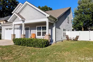 19934 Walter Henderson Rd, Cornelius, NC 28031 - Photo 2