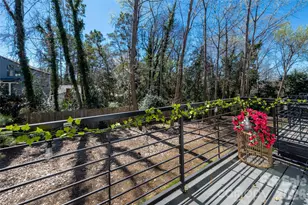 566 W End Dr, Charlotte, NC 28208 - Photo 6
