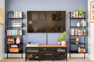 566 W End Dr, Charlotte, NC 28208 - Photo 10