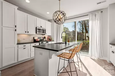 566 West End Drive, Charlotte, NC 28208 - Photo 2
