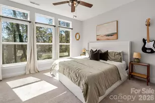 566 W End Dr, Charlotte, NC 28208 - Photo 12