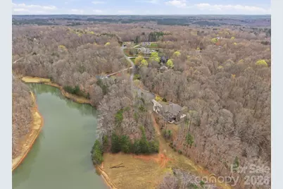 150 Harborgate Drive, Statesville, NC 28625 - Photo 8