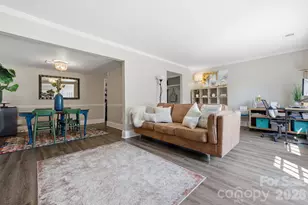 8033 Regent Park Ln, Charlotte, NC 28210 - Photo 8