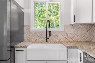 514 N Mulberry St, Cherryville, NC 28021 - Photo 8