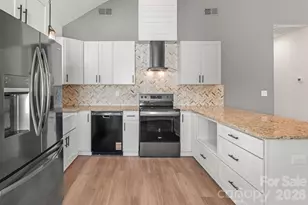 514 N Mulberry St, Cherryville, NC 28021 - Photo 6