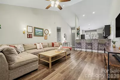 9113 Shenington Place, Charlotte, NC 28216 - Photo 6