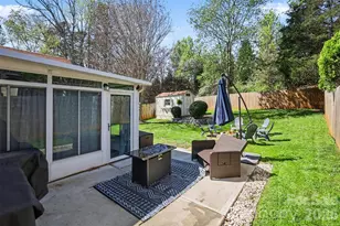 9113 Shenington Pl, Charlotte, NC 28216 - Photo 28