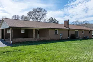 5515 Chestnut Dr, Hickory, NC 28602 - Photo 30