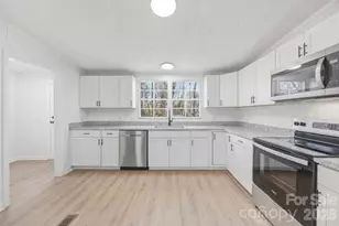 1123 Dallas Stanley Hwy, Dallas, NC 28034 - Photo 18