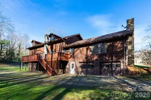 586 Justice Ridge Rd, Candler, NC 28715 - Photo 4