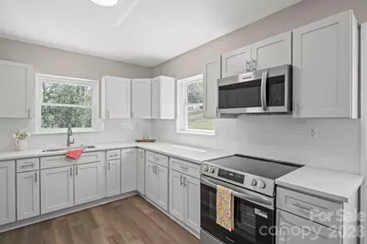 5000 Hoover Drive, Charlotte, NC 28269 - Photo 16