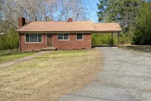 305 Green St, Biscoe, NC 27209 - Photo 1
