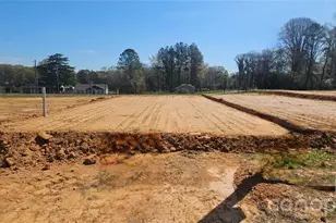 1207 Signal Ave, Gastonia, NC 28052 - Photo 2