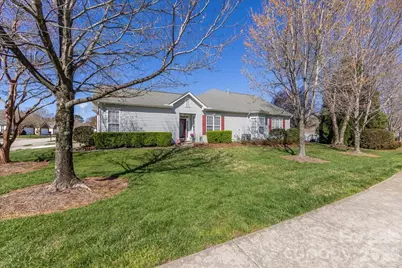 355 Garnet Court, Fort Mill, SC 29708 - Photo 2