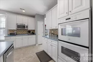 355 Garnet Ct, Fort Mill, SC 29708 - Photo 8