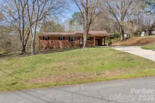 552 Tripolis St SE, Concord, NC 28025 - Photo 2